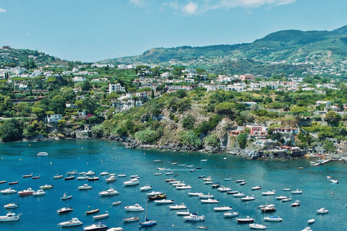 ischia-die-grune-insel-im-golf-von-neapel-voller-natur-entspannung-und-italienischer-lebensfreude-682
