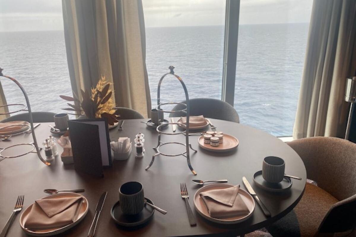 Frühstück mit Meerblick