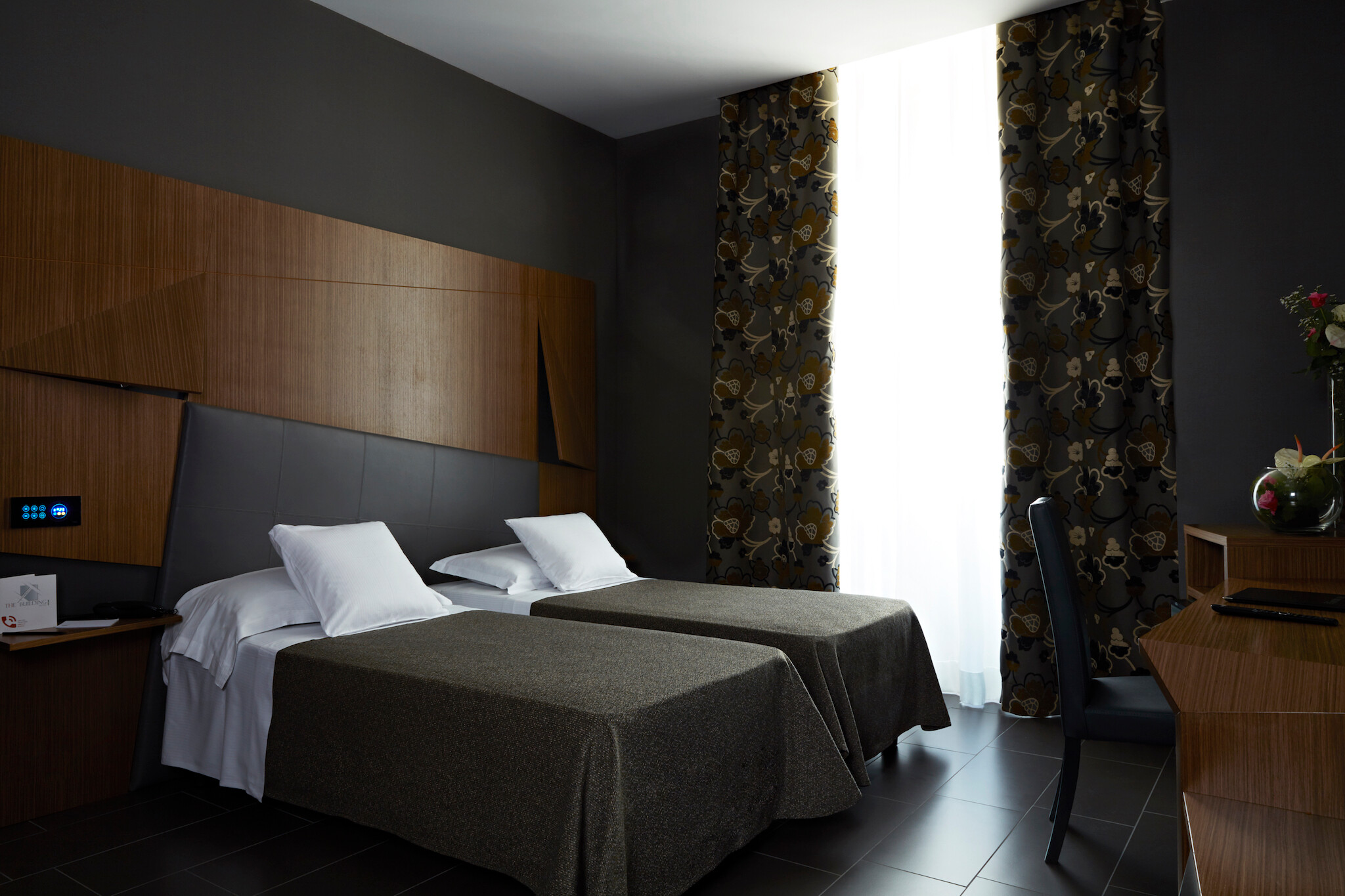01_h_roma_The_Building_room_1.jpg